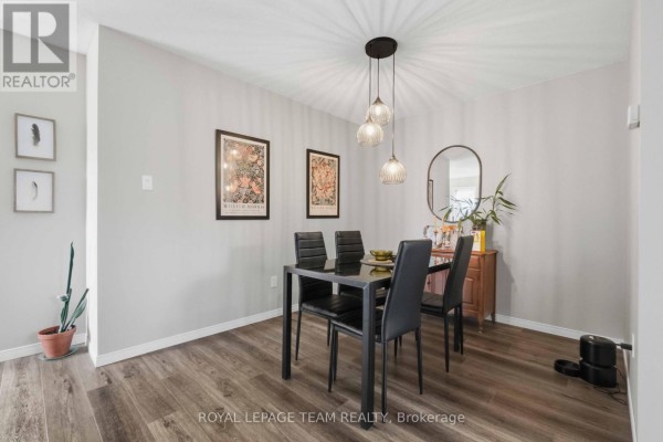 Bedroom 2 - 62 Springwater Drive, Ottawa, ON K2M1X6 Photo 5