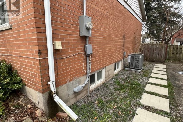 Kitchen - 62 Sunnyhill Road Unit# Lower, Cambridge, ON N3C1J4 Photo 3