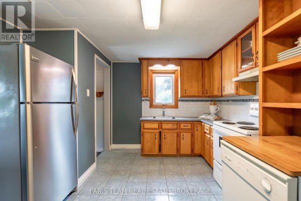 Bedroom - 62 Toll Road, East Gwillimbury, ON L9N1G6 Photo 5