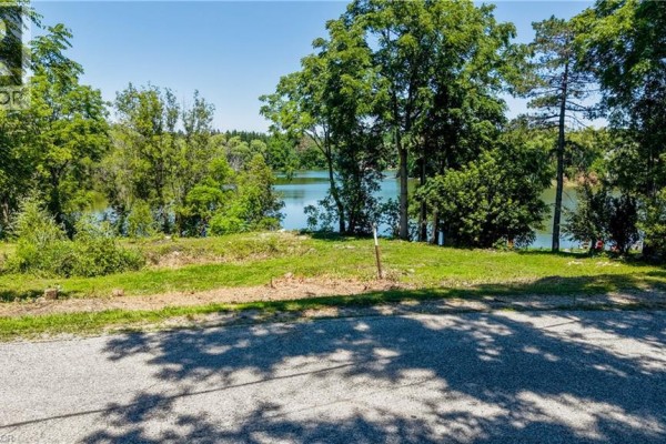 62 Water Street, New Dundee, ON N0B2E0 Photo 3
