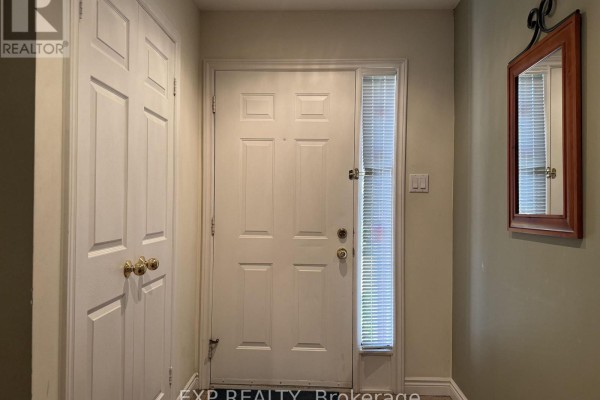 Primary Bedroom - 62 Wetherby Circle, Markham, ON L3T7R6 Photo 4
