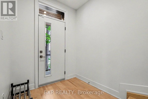 62 Young Street, Ottawa, ON K1S3H9 Photo 4
