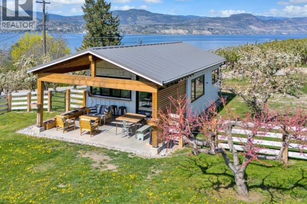 620 Boothe Road, Naramata, BC, photo 2