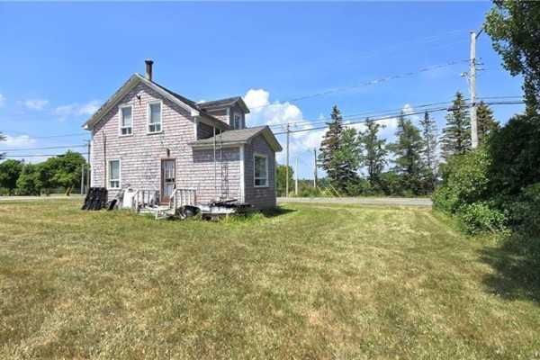 620 Rue De L'eglise, Tracadie, NB E1X1B1 Photo 4