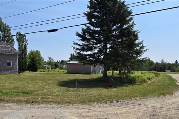 620 Rue De L'eglise, Tracadie, NB E1X1B1 Photo 5