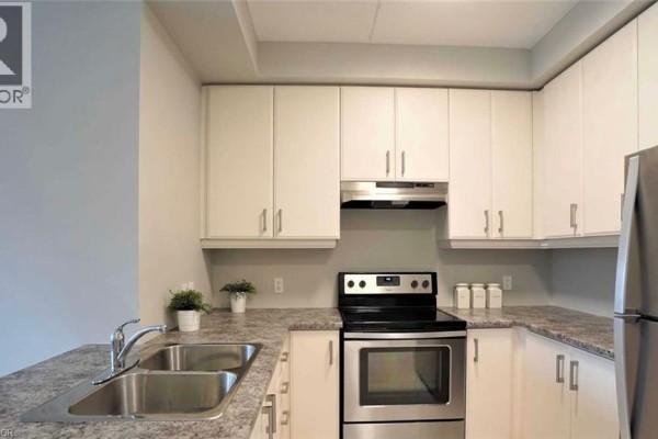 Kitchen - 620 Sauve Street Unit# 406, Milton, ON L9T9A5 Photo 4