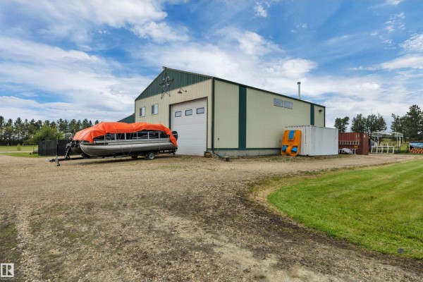 Bedroom 2 - 62002 Twp Road 462 A, Rural Wetaskiwin County, AB T0C0T0 Photo 4