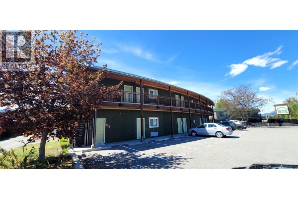 6203 Willow Avenue, Summerland, BC, photo 2