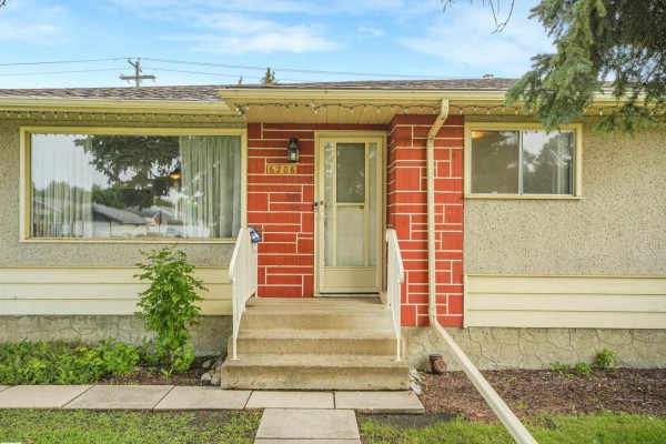 Primary Bedroom - 6206 132 Av Nw, Edmonton, AB T5A0J7 Photo 3