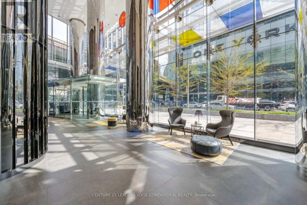 6207 - 10 York Street, Toronto, ON M5J0E1 Photo 3