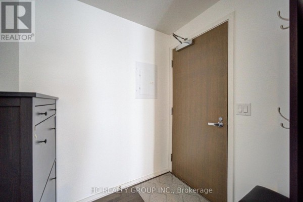 Kitchen - 6209 - 1 Bloor Street E, Toronto, ON M4W1A9 Photo 3