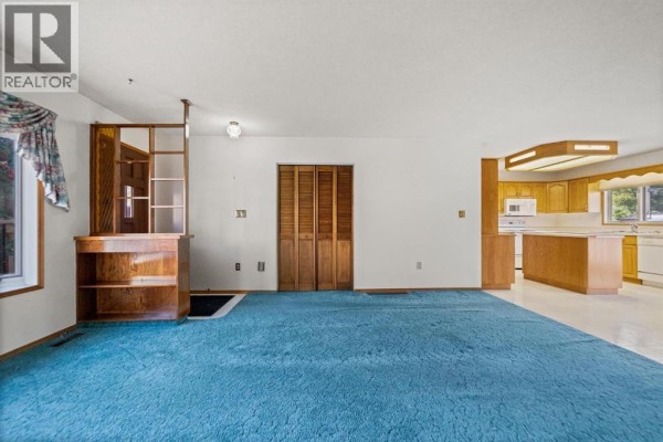 3pc Bathroom - 6209 34 Avenue, Camrose, AB T4V3X3 Photo 5