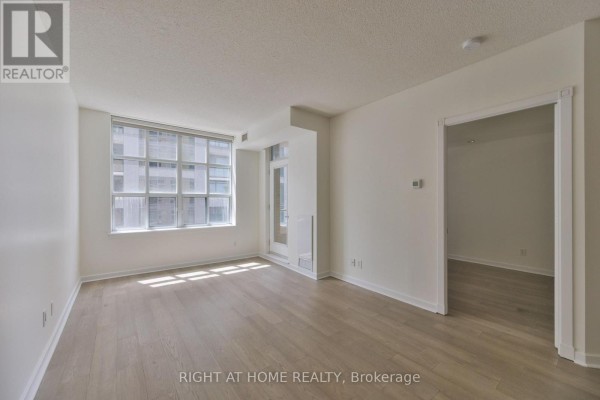 621 - 438 Richmond Street W, Toronto, ON, photo 3
