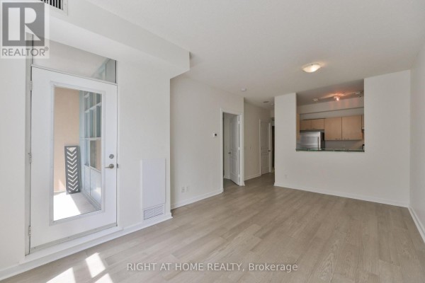 621 - 438 Richmond Street W, Toronto, ON M5V3S6 Photo 5