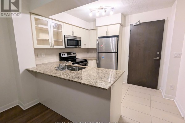 621 - 75 Norman Bethune Avenue, Richmond Hill, ON L4B0B6 Photo 3