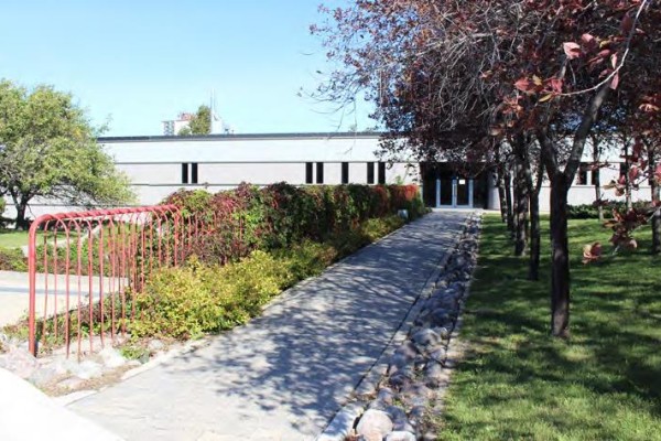 621 Academy Rd, Winnipeg, MB R3N0E7 Photo 2