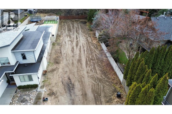 621 Mcclure Road, Kelowna, BC, photo 3