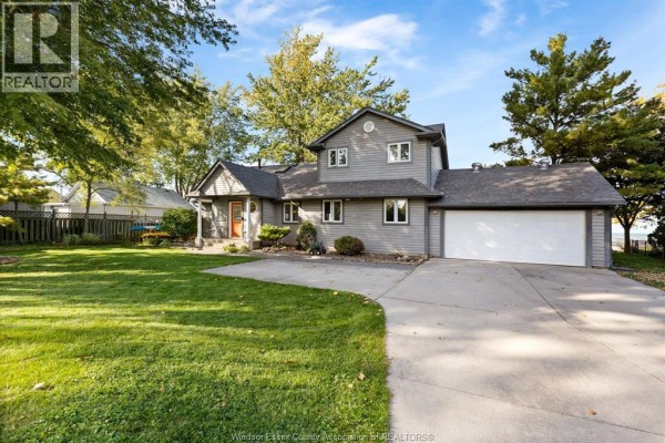 5pc Ensuite bath - 621 Ross Beach Road, Lakeshore, ON N8L1J7 Photo 2