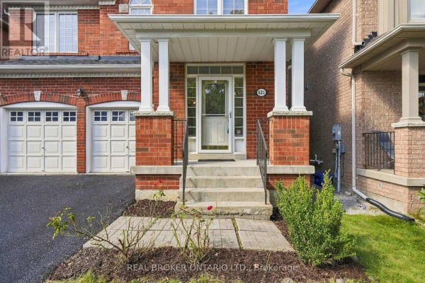 Loft - 621 Society Crescent, Newmarket, ON L3X2V8 Photo 3