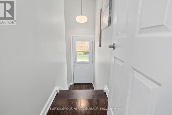 621 Wychwood Street, Oshawa, ON, photo 2