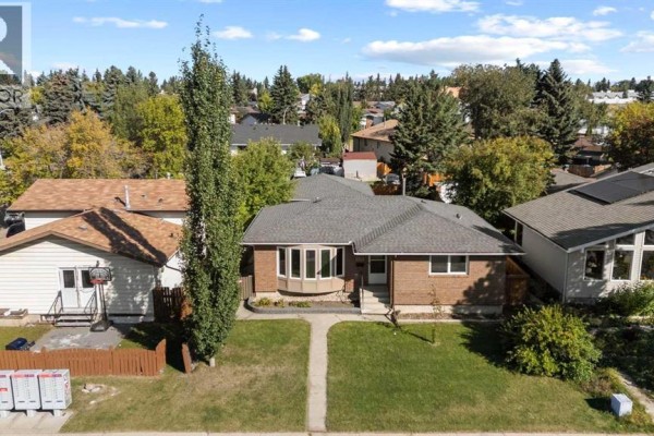 Kitchen - 6218 34a Avenue, Edmonton, AB T6L1E4 Photo 3