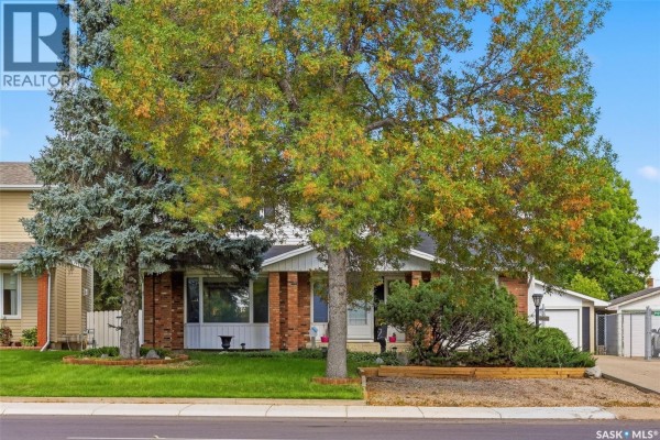 6218 Sherwood Drive, Regina