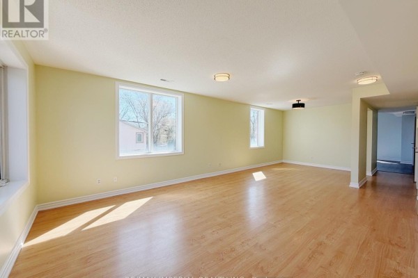Kitchen - 621a The Queensway, Toronto, ON M8Y1K4 Photo 3