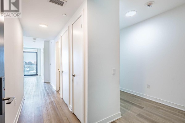 Den - 622 - 86 Dundas Street E, Mississauga, ON L5A0B1 Photo 5