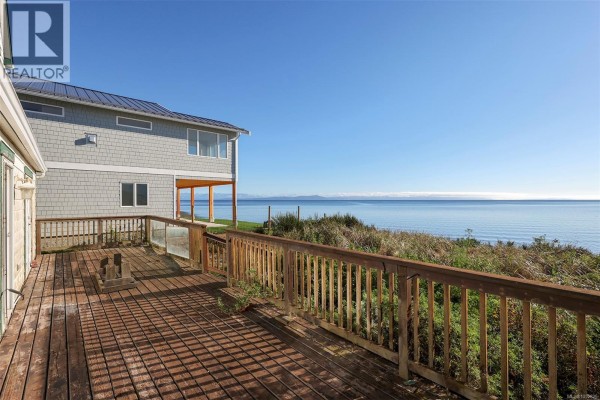 622 Hutton Rd, Comox Residential For Sale $998,000