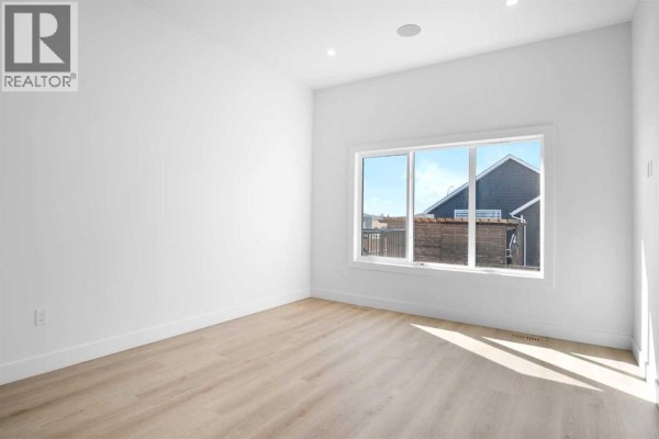 622 Mandalay Boulevard, Carstairs, AB, photo 2