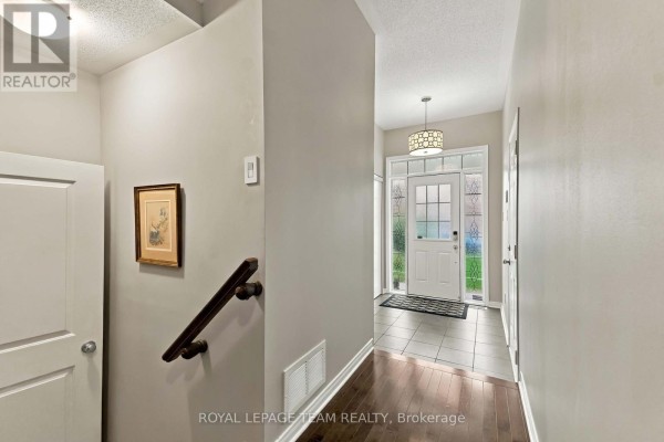 Bedroom 3 - 622 Pepperville Crescent, Ottawa, ON K2M0E8 Photo 5
