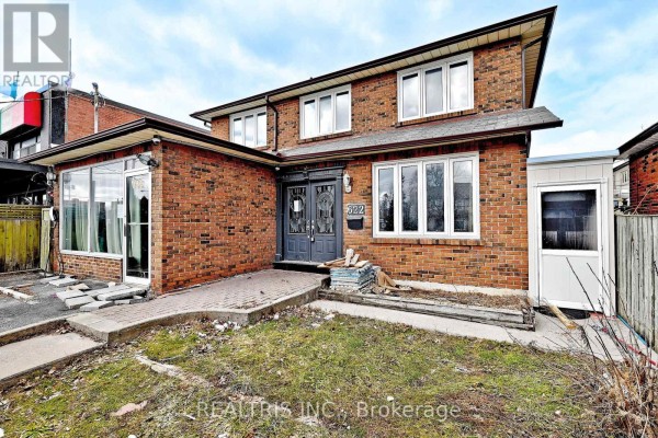 Family room - 622 The Queensway, Toronto, ON M8Y1K3 Photo 3