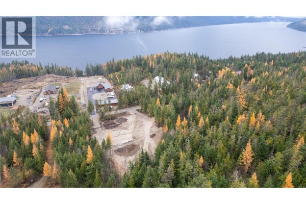 6222 Eagle Bay Road, Eagle Bay, BC V0E1T0 Photo 5
