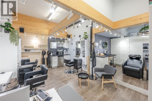 6222 Main Street, Oliver, BC V0H1T0 Photo 4