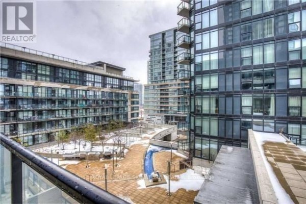623 - 8 Telegram Mews, Toronto, ON M5V3Z5 Photo 5