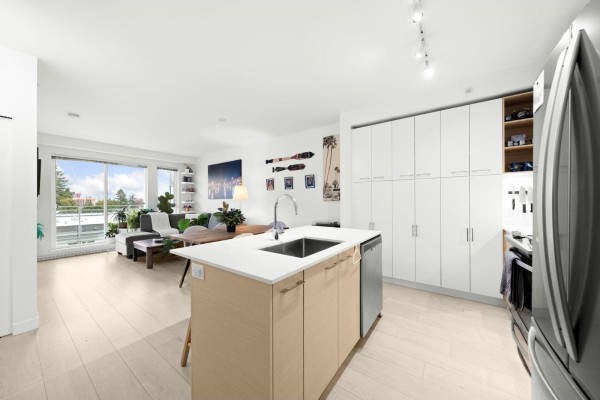 623 13963 105 Boulevard, Surrey, BC V3T0M9 Photo 5
