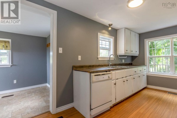 Kitchen - 623 Main Street, Lawrencetown, NS B0S1M0 Photo 5