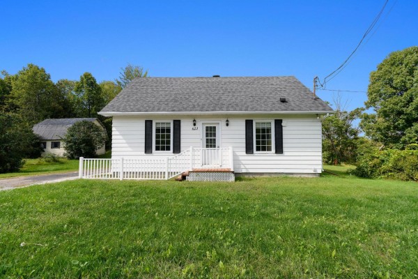 623 Rue Principale, Bryson