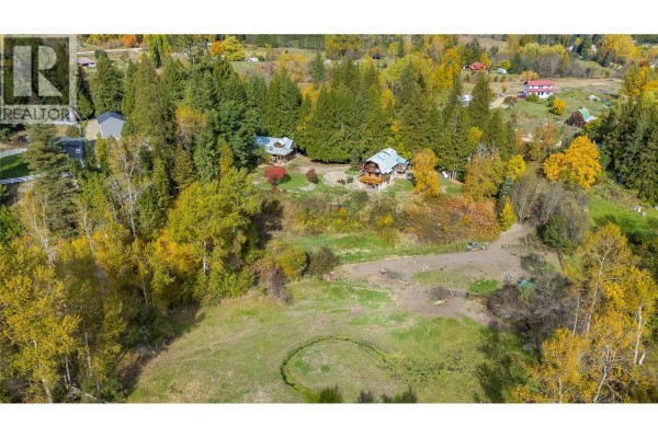 Full bathroom - 6238 Youngs Road, Winlaw, BC V0G2J0 Photo 3