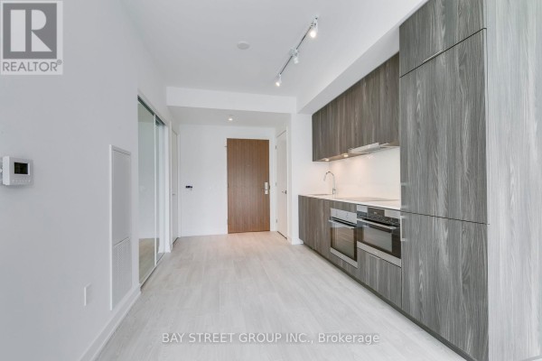 624 - 15 Queens Quay E, Toronto, ON M4J1Y1 Photo 4