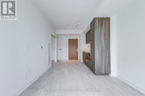 624 - 15 Queens Quay E, Toronto, ON M4J1Y1 Photo 5