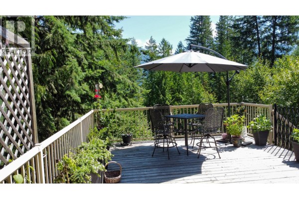 6240 Lake Street, Kaslo, BC V0G1M0 Photo 5