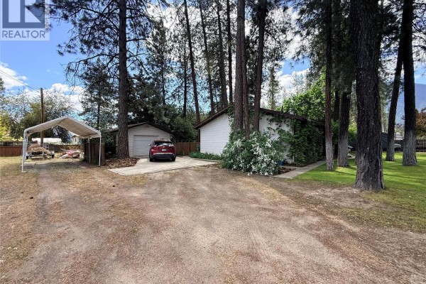 6240 Vine Road, Grand Forks, BC, photo 2