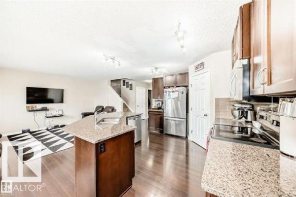 Primary Bedroom - 625 56 St Sw, Edmonton, AB T6X1S1 Photo 5