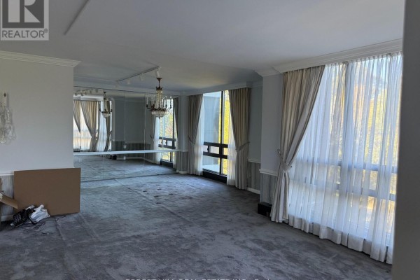 Solarium - 625 Avenue Road, Toronto, ON M4V2K7 Photo 3