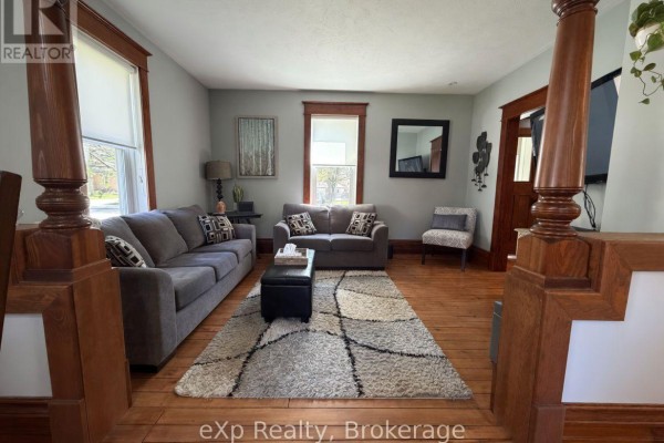 Kitchen - 625 Gibson Street, Brockton, ON N0G2V0 Photo 5