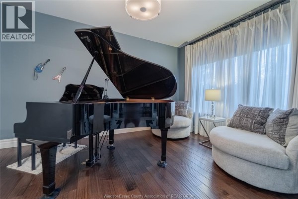 4pc Ensuite bath - 625 North Talbot Road, Windsor, ON N9G1M8 Photo 4
