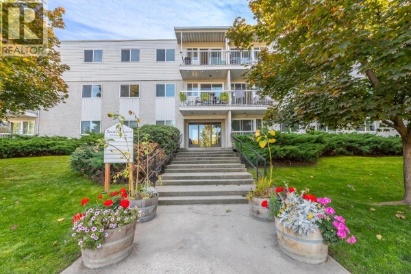 625 Rowcliffe Avenue Unit# 305, Kelowna
