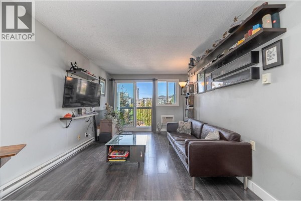 Den - 625 Rowcliffe Avenue Unit# 305, Kelowna, BC V1Y5Y8 Photo 4