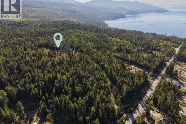 6250 Eagle Bay Road, Eagle Bay, BC V0E1T0 Photo 3